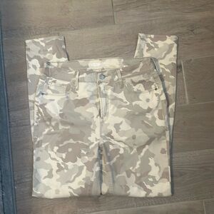 High-Waisted Camo-Print Rockstar Super Skinny Jeans for Women Size 10